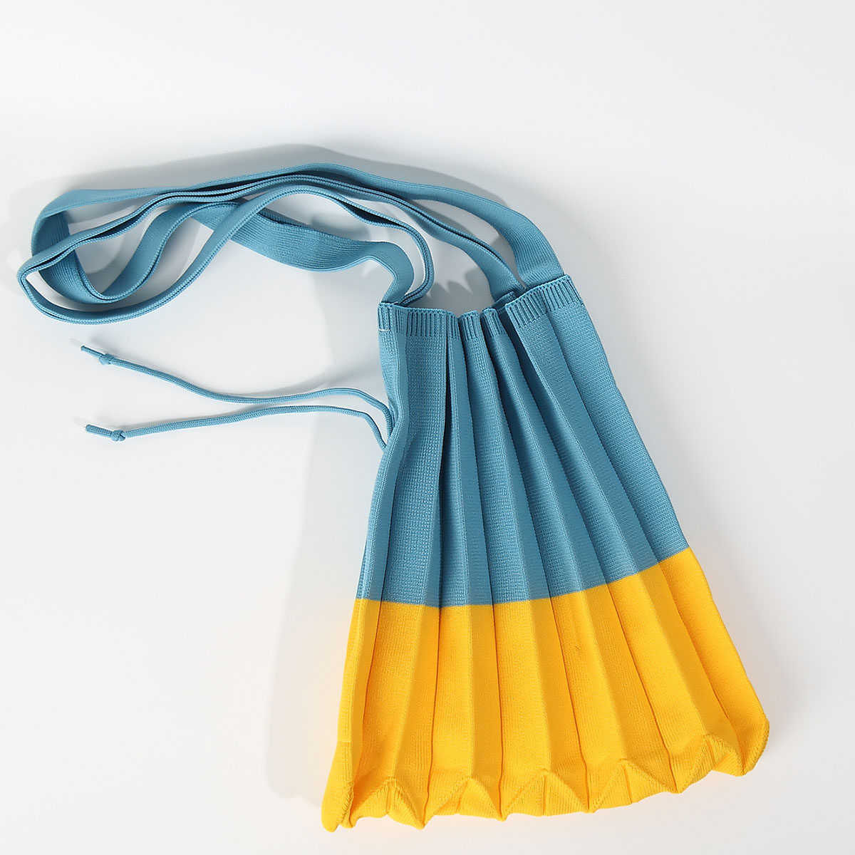 De geplooide compressietas met - Phone Cases You Can Design recensie en prijs