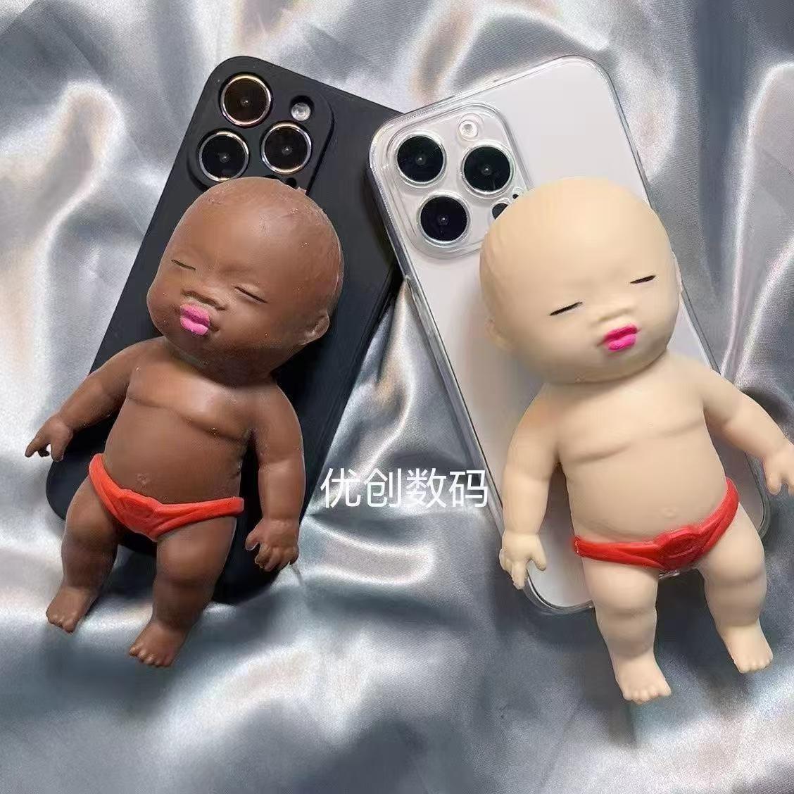 3D Schattige Zwarte Poppenfigu - Phone Cases Websites recensie en prijs